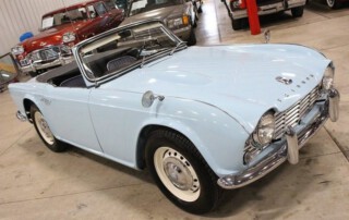 TRIUMPH TR4 4 CYLINDRES - 4 RAPPORTS -2138CC ANNEE 1964 (4)